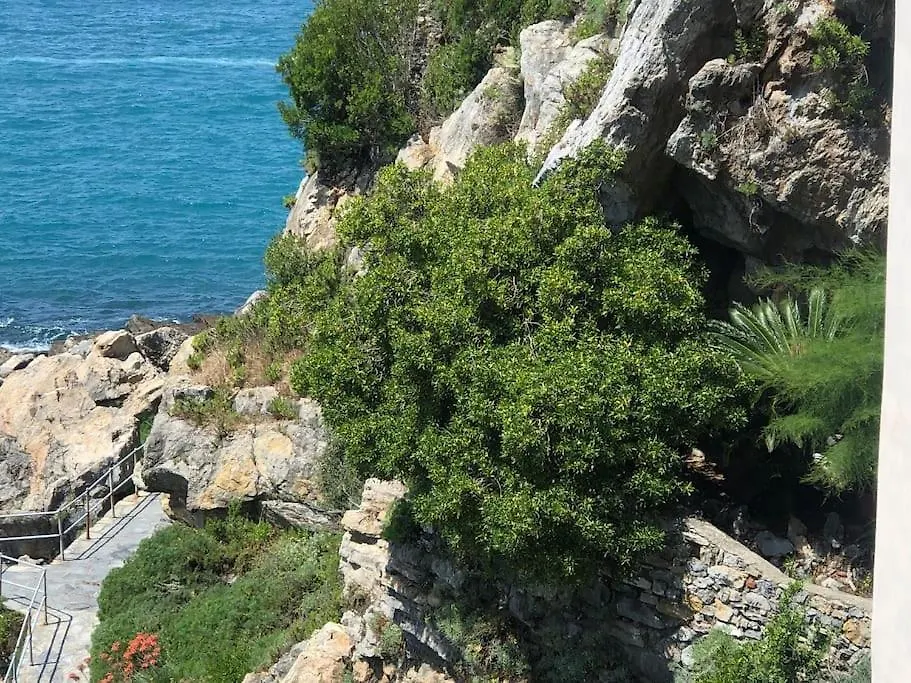 I Paradisi Di Tellaro Nel Golfo Dei Poeti